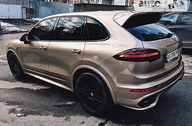 Внедорожник / Кроссовер Porsche Cayenne 2016 в 