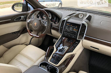 Позашляховик / Кросовер Porsche Cayenne 2013 в Дніпрі
