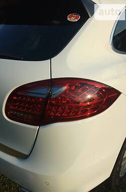 Позашляховик / Кросовер Porsche Cayenne 2013 в 