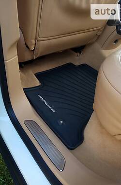 Позашляховик / Кросовер Porsche Cayenne 2013 в 