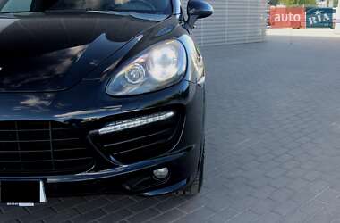 Внедорожник / Кроссовер Porsche Cayenne 2013 в Киеве