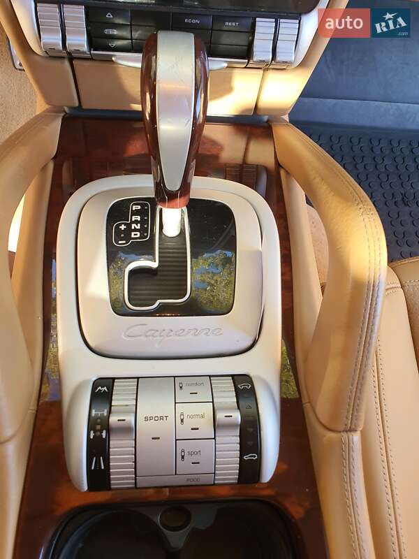 Внедорожник / Кроссовер Porsche Cayenne 2009 в Киеве