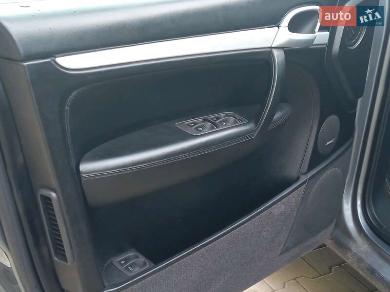 Внедорожник / Кроссовер Porsche Cayenne 2003 в Киеве