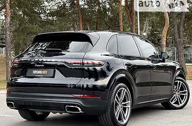 Внедорожник / Кроссовер Porsche Cayenne 2020 в 