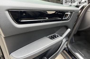 Внедорожник / Кроссовер Porsche Cayenne 2020 в 