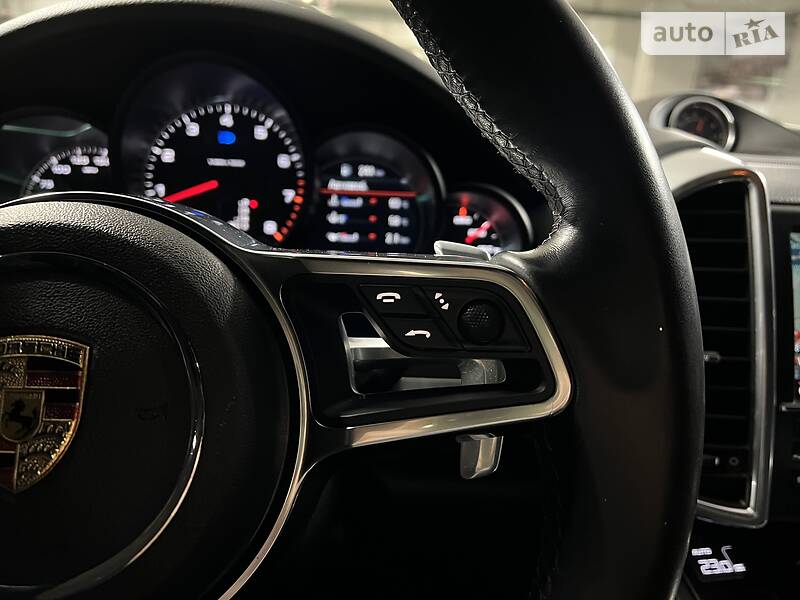 Внедорожник / Кроссовер Porsche Cayenne 2015 в Киеве