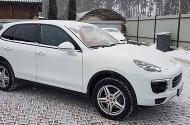 Внедорожник / Кроссовер Porsche Cayenne 2016 в Черкассах