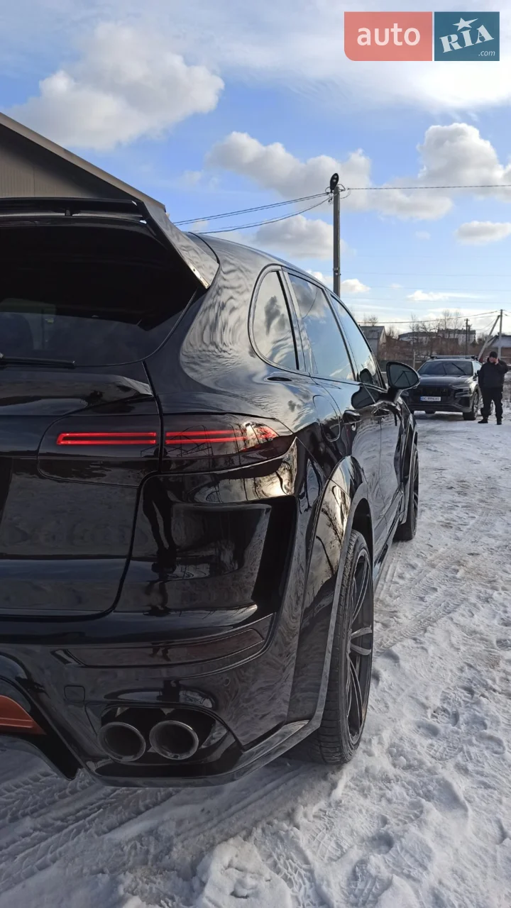 2016 Porsche Cayenne - мініатюра 10