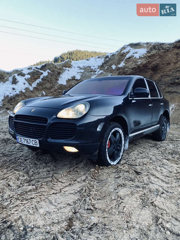 Внедорожник / Кроссовер Porsche Cayenne 2004 в Черновцах