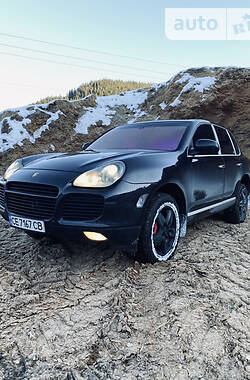 Внедорожник / Кроссовер Porsche Cayenne 2004 в Черновцах