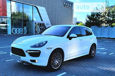 Внедорожник / Кроссовер Porsche Cayenne 2013 в Киеве
