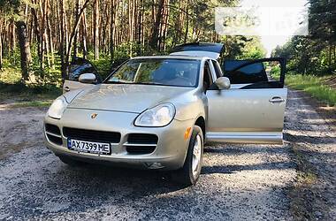 Позашляховик / Кросовер Porsche Cayenne 2004 в Харкові