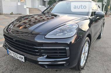 Внедорожник / Кроссовер Porsche Cayenne 2017 в 