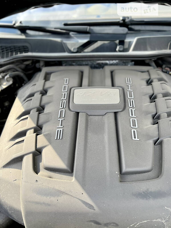 Внедорожник / Кроссовер Porsche Cayenne 2013 в Хмельницком