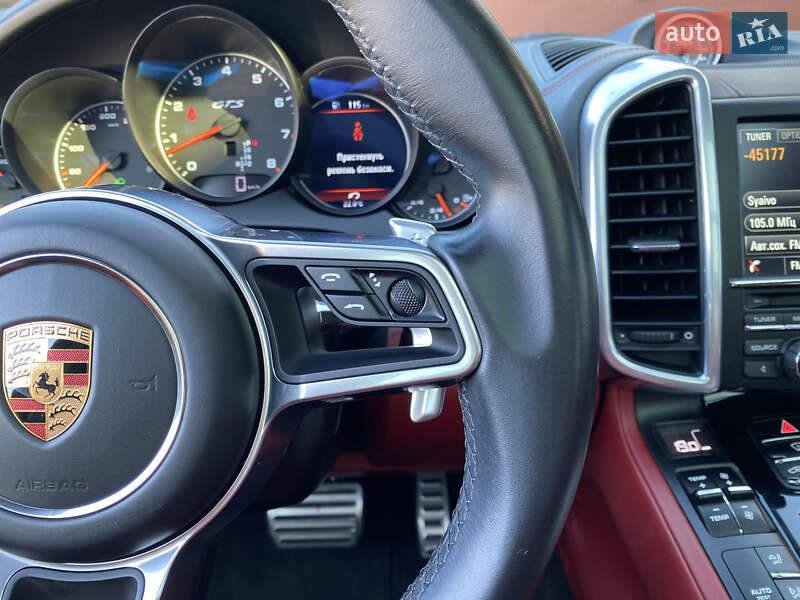 Внедорожник / Кроссовер Porsche Cayenne 2015 в Коломые