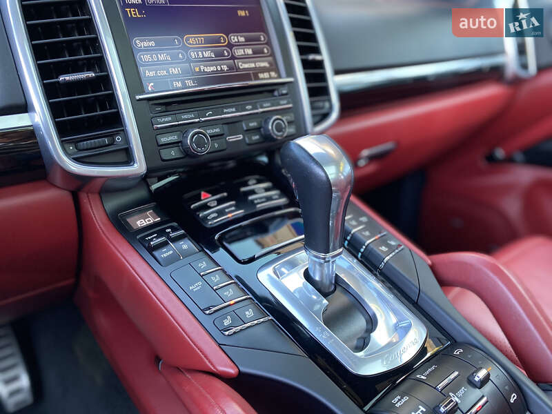 Внедорожник / Кроссовер Porsche Cayenne 2015 в Коломые