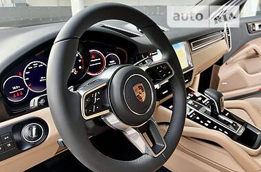 Внедорожник / Кроссовер Porsche Cayenne 2022 в Киеве