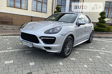 Внедорожник / Кроссовер Porsche Cayenne 2013 в Харькове