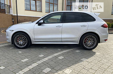 Позашляховик / Кросовер Porsche Cayenne 2013 в Львові