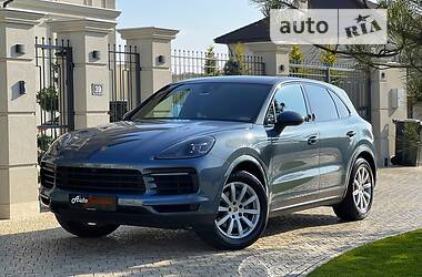 Позашляховик / Кросовер Porsche Cayenne 2019 в Одесі