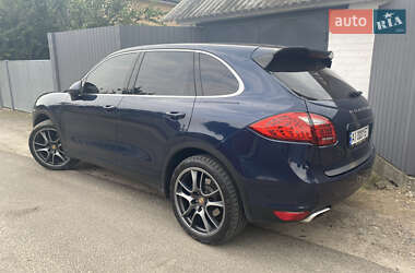 Внедорожник / Кроссовер Porsche Cayenne 2011 в 