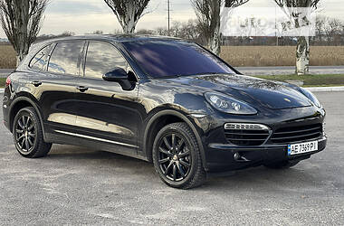 Позашляховик / Кросовер Porsche Cayenne 2013 в Дніпрі