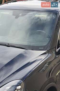 Внедорожник / Кроссовер Porsche Cayenne 2015 в Черновцах