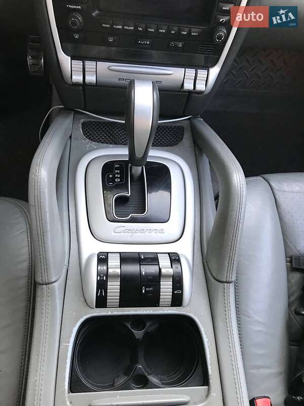 Позашляховик / Кросовер Porsche Cayenne 2004 в Києві