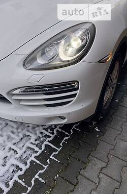 Внедорожник / Кроссовер Porsche Cayenne 2012 в Львове