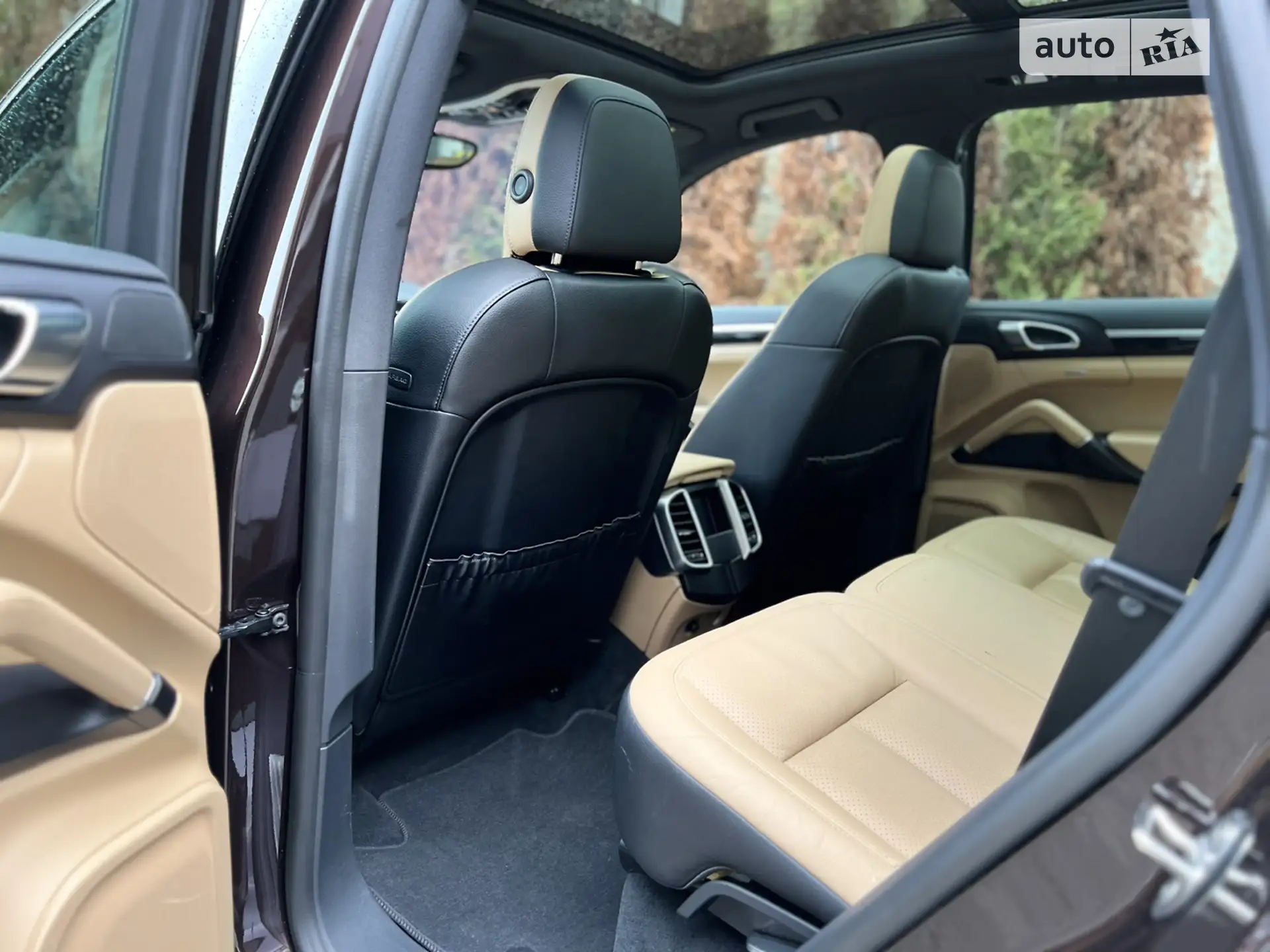 2017 Porsche Cayenne - мініатюра 44