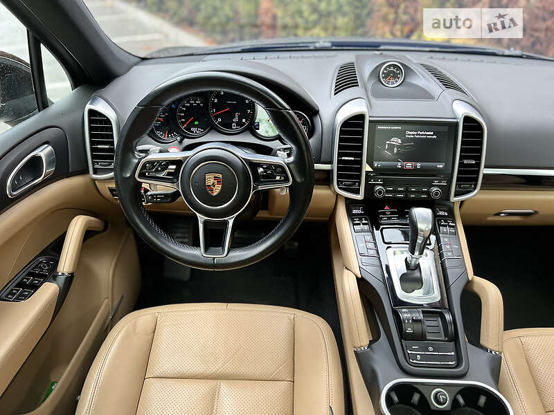 Внедорожник / Кроссовер Porsche Cayenne 2017 в Львове фото 49 Внедорожник / Кроссовер Porsche Cayenne 2017 в Львове