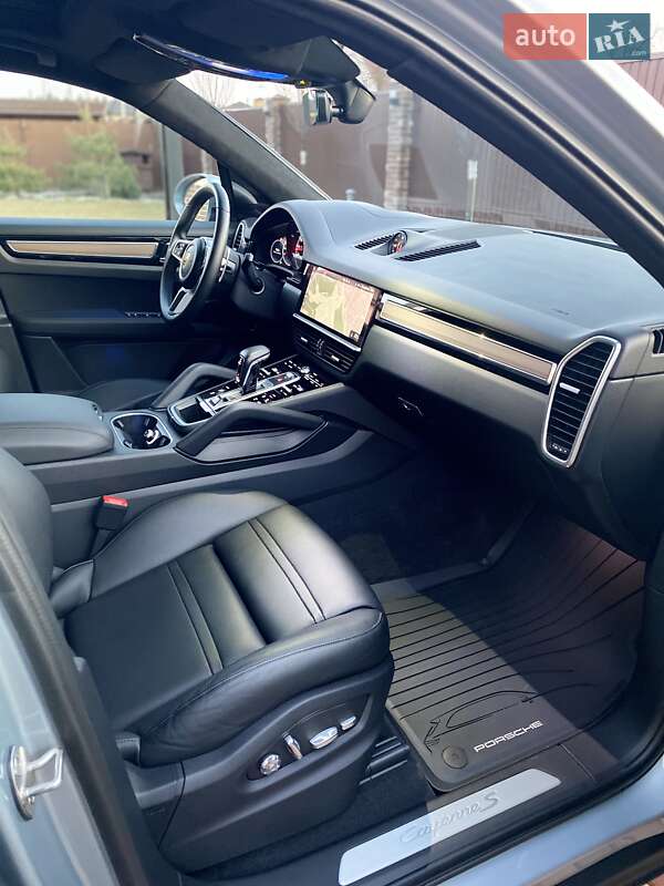 Позашляховик / Кросовер Porsche Cayenne 2020 в Дніпрі