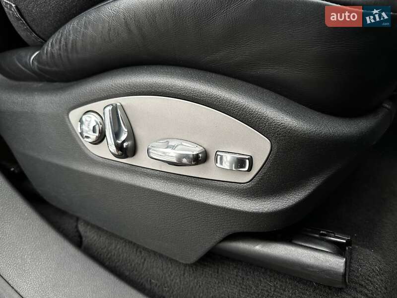 Позашляховик / Кросовер Porsche Cayenne 2013 в Харкові