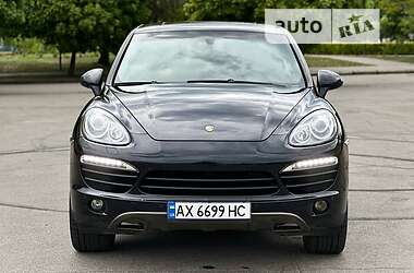 Позашляховик / Кросовер Porsche Cayenne 2013 в Харкові