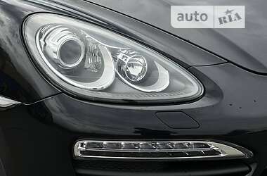 Внедорожник / Кроссовер Porsche Cayenne 2013 в Харькове