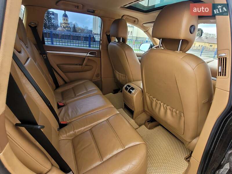 Позашляховик / Кросовер Porsche Cayenne 2005 в Шептицькому