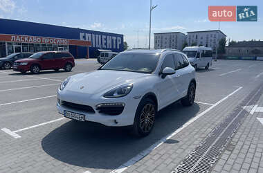 Внедорожник / Кроссовер Porsche Cayenne 2013 в Тернополе