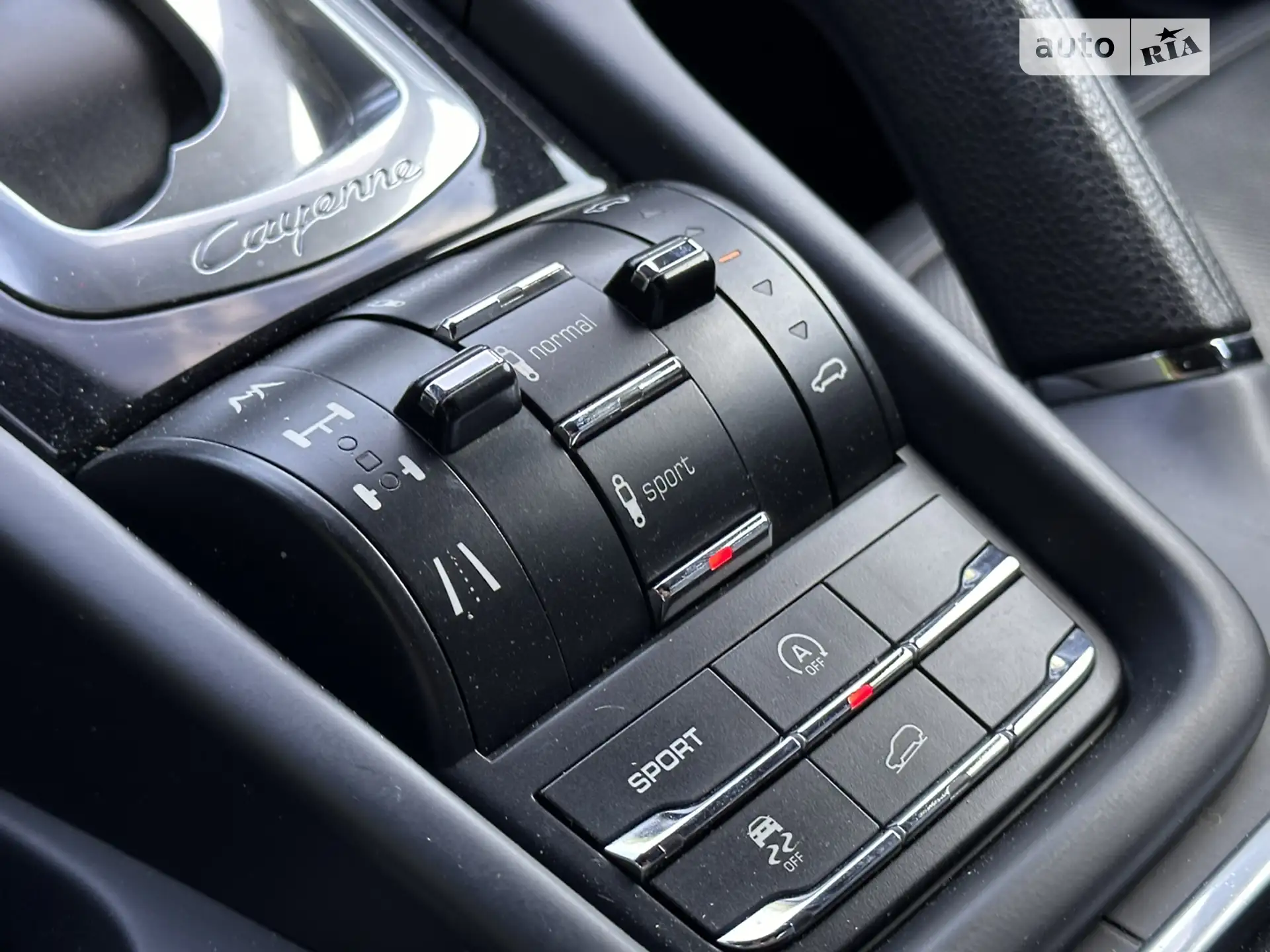 2012 Porsche Cayenne - мініатюра 14