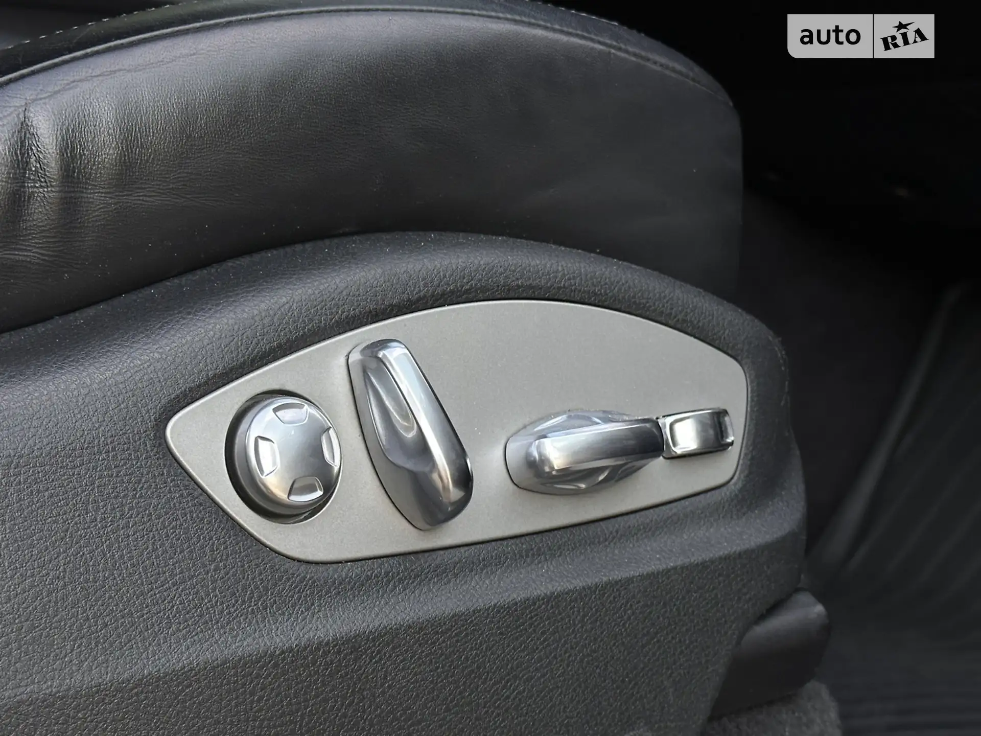 2012 Porsche Cayenne - мініатюра 4