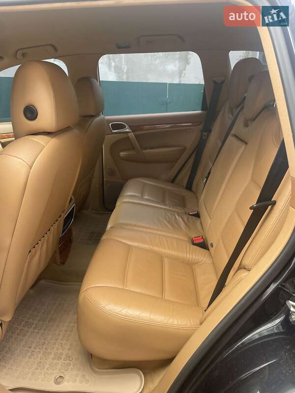 Внедорожник / Кроссовер Porsche Cayenne 2005 в Варве