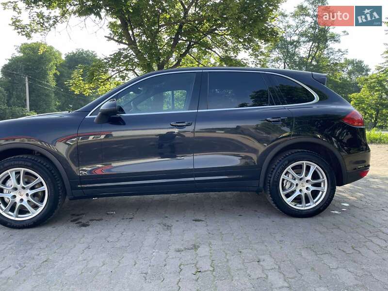 Внедорожник / Кроссовер Porsche Cayenne 2010 в Ивано-Франковске
