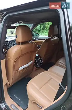 Porsche Cayenne 2013