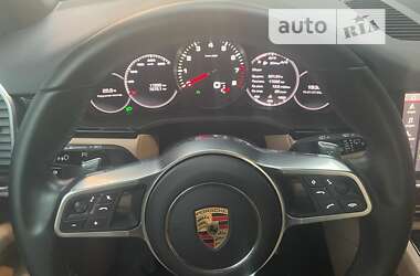 Внедорожник / Кроссовер Porsche Cayenne 2021 в Одессе