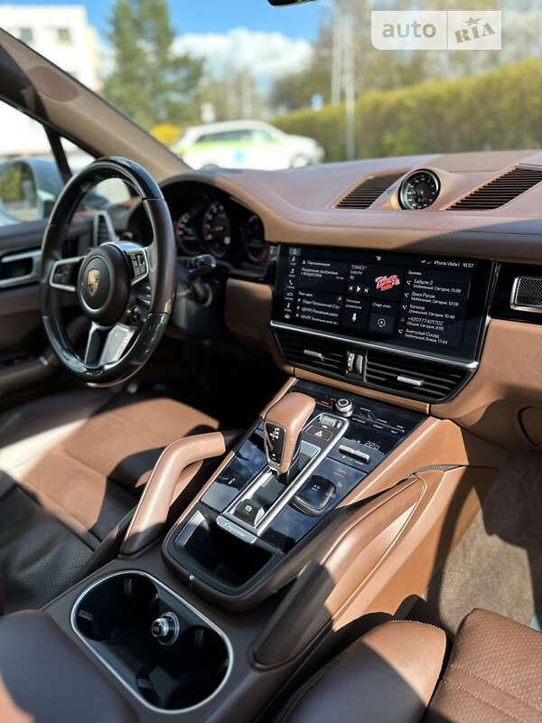 Позашляховик / Кросовер Porsche Cayenne 2018 в Києві