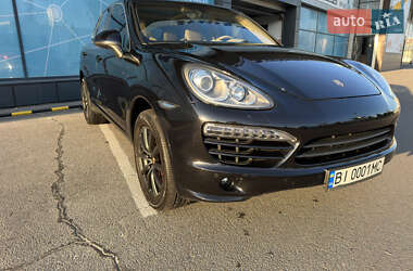 Позашляховик / Кросовер Porsche Cayenne 2013 в 
