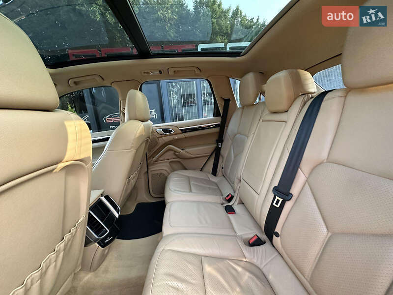Позашляховик / Кросовер Porsche Cayenne 2010 в Вінниці