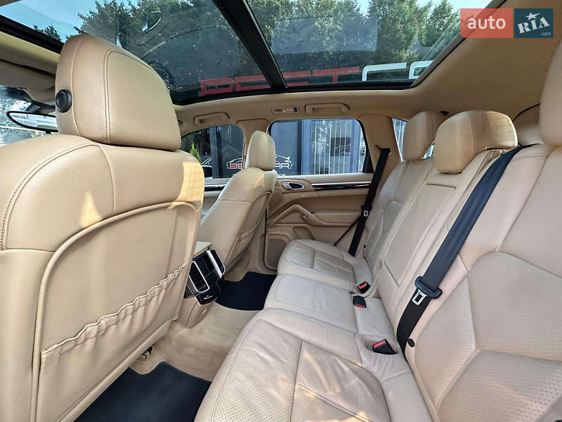 Позашляховик / Кросовер Porsche Cayenne 2010 в Вінниці