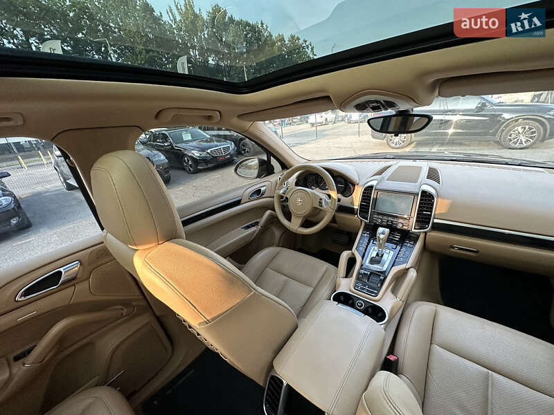 Позашляховик / Кросовер Porsche Cayenne 2010 в Вінниці
