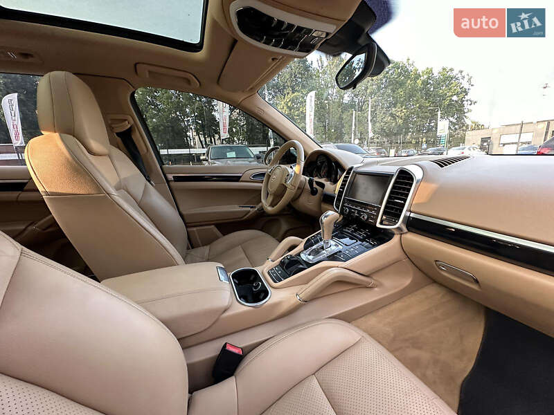 Позашляховик / Кросовер Porsche Cayenne 2010 в Вінниці