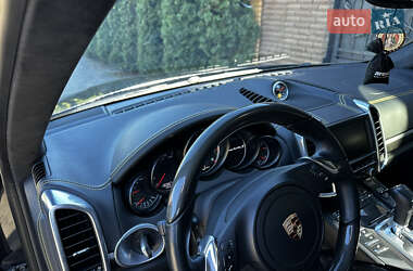 Внедорожник / Кроссовер Porsche Cayenne 2013 в 